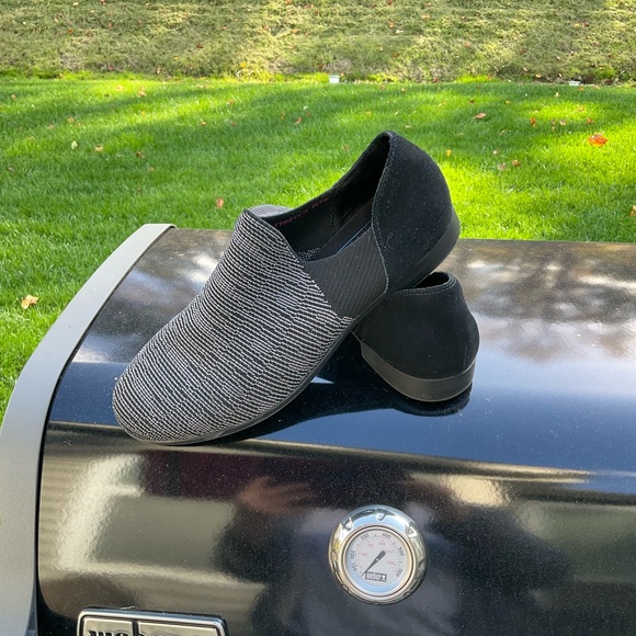 Skechers Air Cooled Memory Foam EUC - Picture 3 of 4